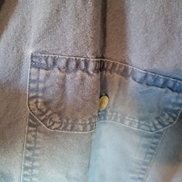 LL Bean men's denim shirt - Picture 6 of 6